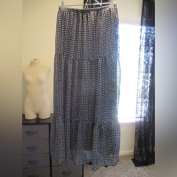Maxi Skirt - Picture 2 of 3